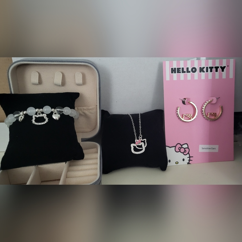 Hello Kitty / Kawaii Bundle Plus Mystrey Items- Read Full Description